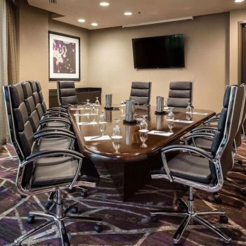 Hotel Embassy Suites By Hilton, Crystal City National Airport image