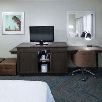 Hotel Hampton Inn Los Angeles-Orange County-Cypress image