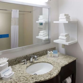 Hotel Hampton Inn Los Angeles-Orange County-Cypress image