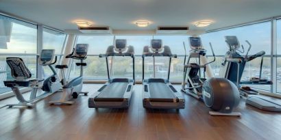 Fitness center at DoubleTree By Hilton Newcastle International Airport.