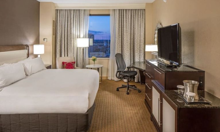 Day use room with work desk at Hilton Minneapolis.