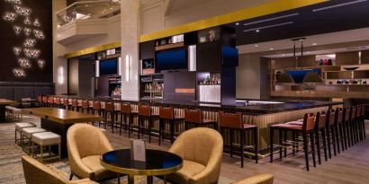 Hotel bar and lounge area at Hilton Minneapolis.