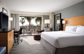 Delux king room with natural light at Sonesta Redondo Beach & Marina.