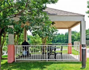The hotel’s gazebo has outdoor seating under cover and barbecue facilities.