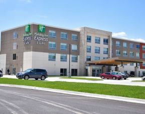 Parking available at Holiday Inn Express & Suites Bensenville - O'Hare.