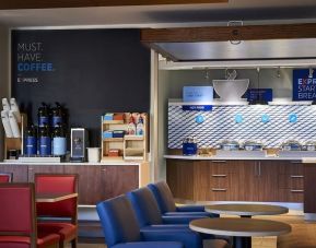 Dining and coworking space at Holiday Inn Express & Suites Yorkville.