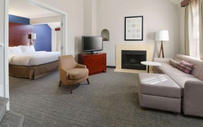 Spacious day use room at Sonesta ES Suites Albuquerque.