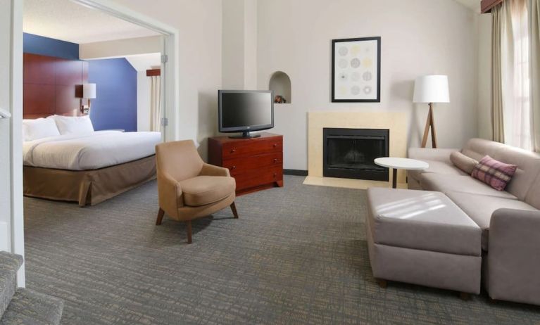 Spacious day use room at Sonesta ES Suites Albuquerque.