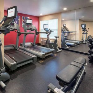 Sonesta Simply Suites Seattle Renton’s fitness center has a widescreen TV, racks of free weights, and exercise machines including treadmills and an elliptical.
