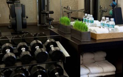 The Shelburne Sonesta New York’s fitness center has free weights and exercise machines for guests to use, and plenty of towels and bottled water.