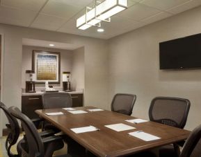 Professional meeting room at Hampton Inn & Suites Springdale.