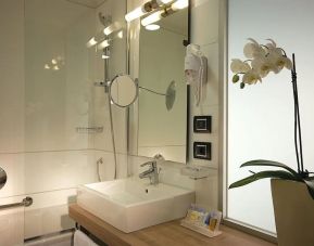 Private guest bathroom at DoubleTree By Hilton Milan.