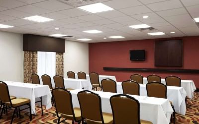 Professional meeting room at Hampton Inn & Suites Conroe - I-45 North.