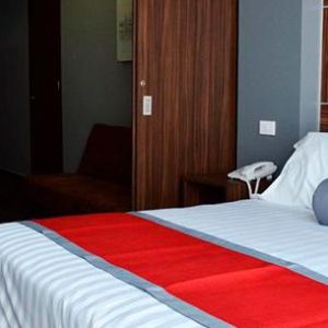 Hotel Block Suites