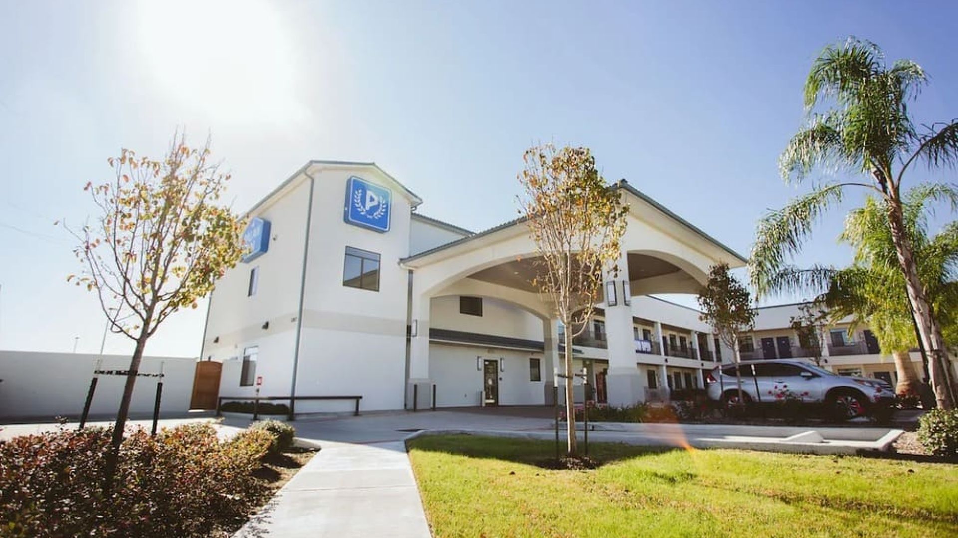 Palace Inn Palace Inn Blue CityCentre - Houston Day Use Rooms | HotelsByDay.com