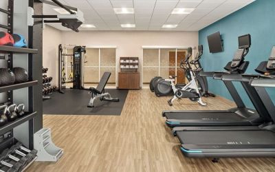 Fitness center available at Hampton Inn & Suites Miami Kendall. 