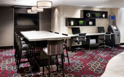 Business center with PC, internet, and printer at Four Points By Sheraton Mississauga Meadowvale.