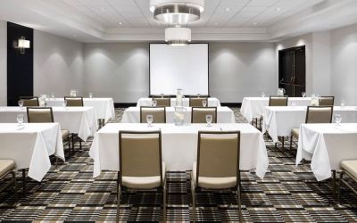 Professional meeting room at Four Points By Sheraton Mississauga Meadowvale.