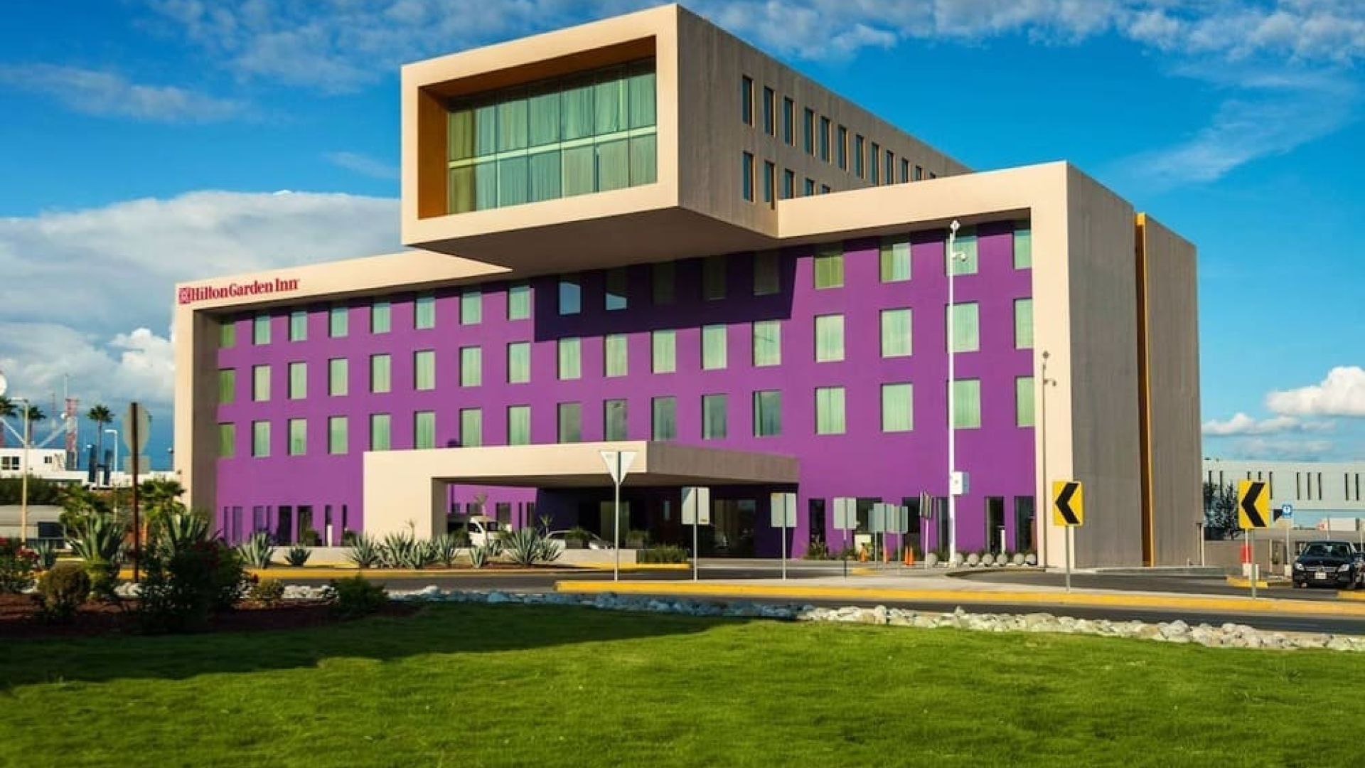 Hilton Garden Inn Monterrey Airport, Nuevo Leon, Mexico - Monterrey Day ...