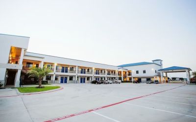 Parking area at Palace Inn Westpark Blue.