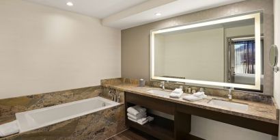 Guest bathroom in Sonesta Bee Cave Austin
