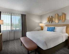 Day use room with natural light at Sonesta Silicon Valley.
