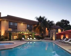 Outdoor pool at Sonesta Silicon Valley.