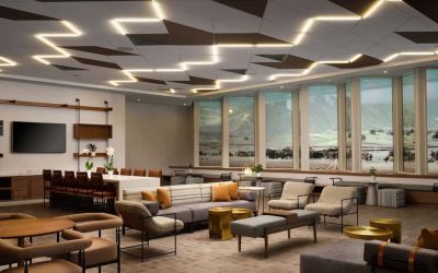Cozy lobby and lounge at Sonesta Irvine.