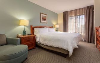 Day use room with natural light at Sonesta ES Suites Anaheim Resort Area.