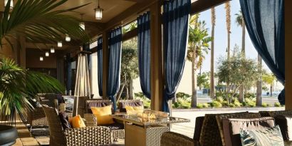 Relaxing dining and coworking space at Sonesta Redondo Beach & Marina.