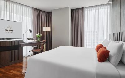 King suite with work space at Fraser Suites Sukhumvit, Bangkok.