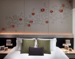Romantic king room at Fraser Place Setiabudi Jakarta.