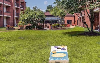 Outdoor garden and yoga space at Sonesta Select Boston Foxborough Mansfield.