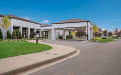 Hotel exterior at Sonesta Select Detroit Auburn Hills.