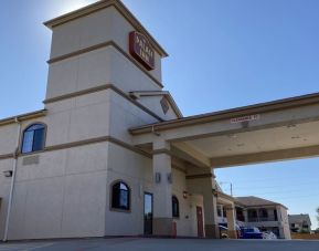 Hotel exterior at Palace Inn Westheimer.
