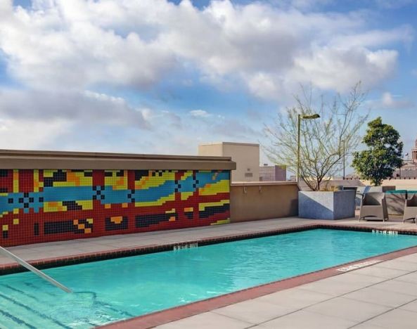 Outdoor pool at Hampton Inn & Suites Austin @ The UniversityCapitol.