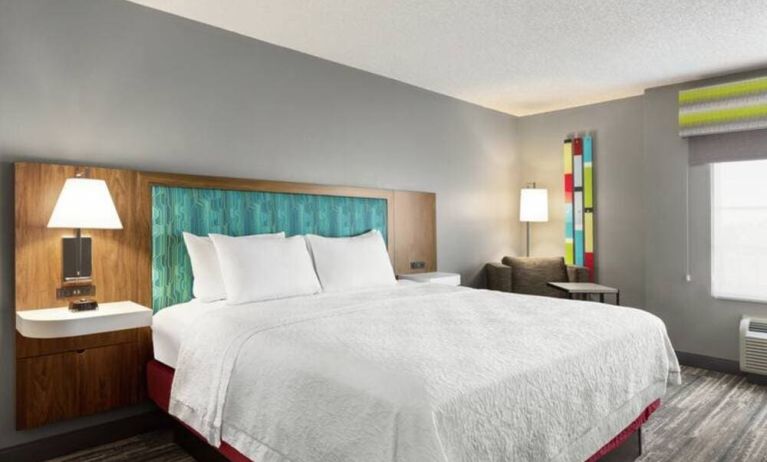 Day use room with natural light at Hampton Inn & Suites Ft. Lauderdale Airport/South Cruise Port.