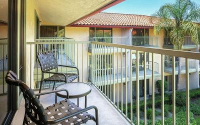 Day use room with relaxing outdoor balcony at DoubleTree By Hilton Ontario Airport.