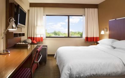 Day room with TV at La Hacienda San Jose Silicon Valley.
