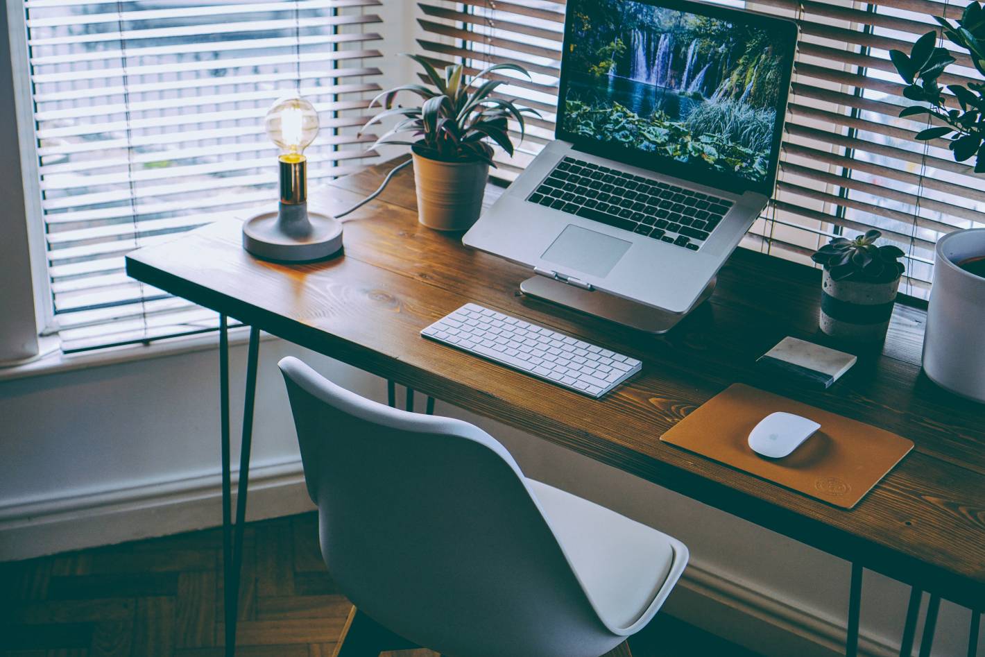 Ergonomic Products for Remote Workers - Ergonomic products remote working