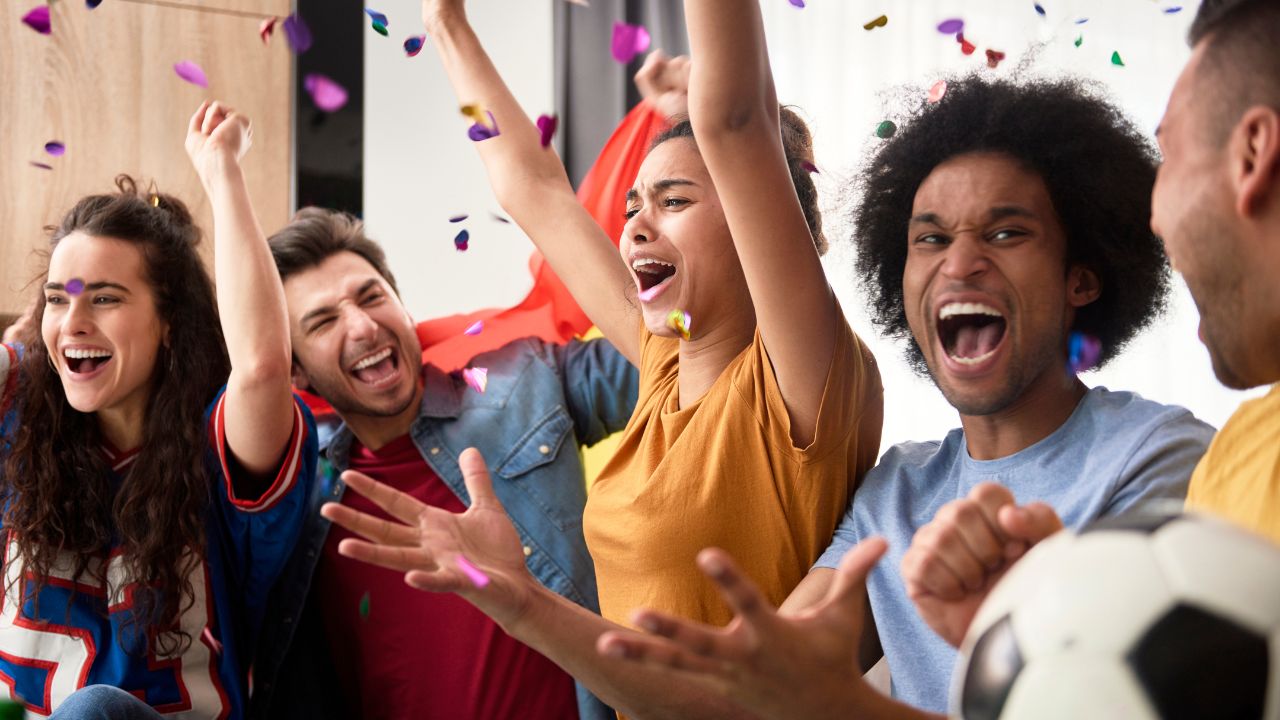 10 Best Places to Watch Sports - best places to watch sports