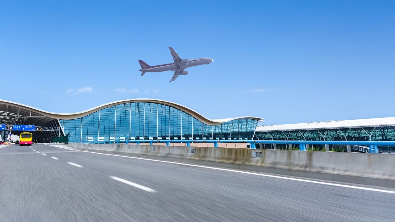 What Are the Best Airports for Layovers in the USA?