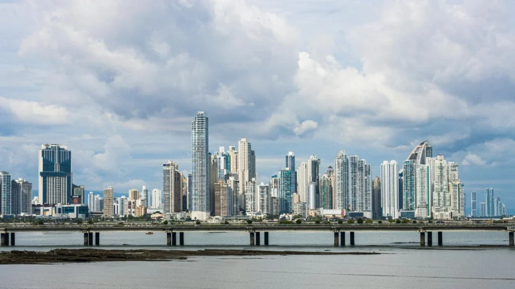 panama city panama skyline