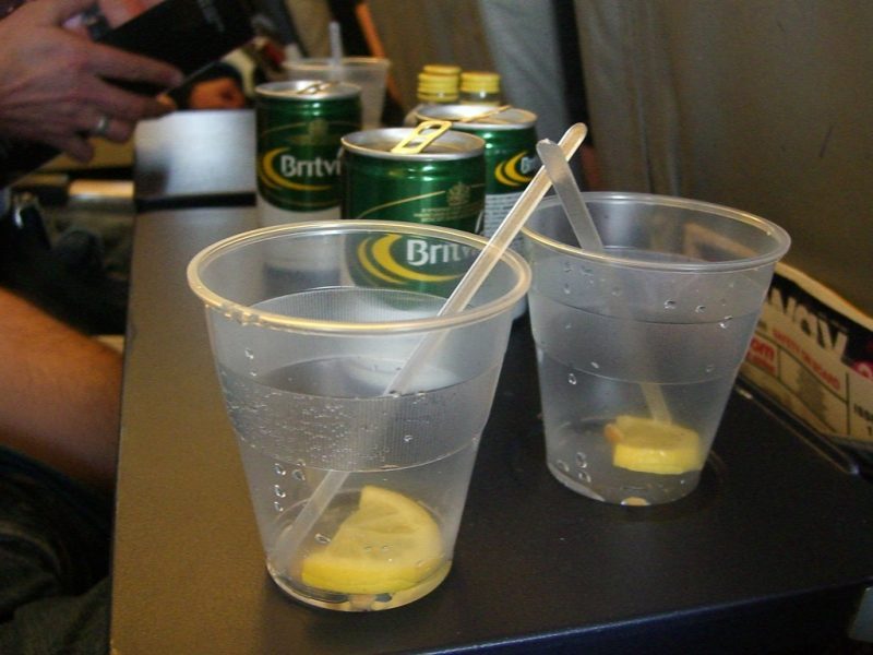 8 Things to Know About Bringing Alcohol on Airplanes HotelsByDay
